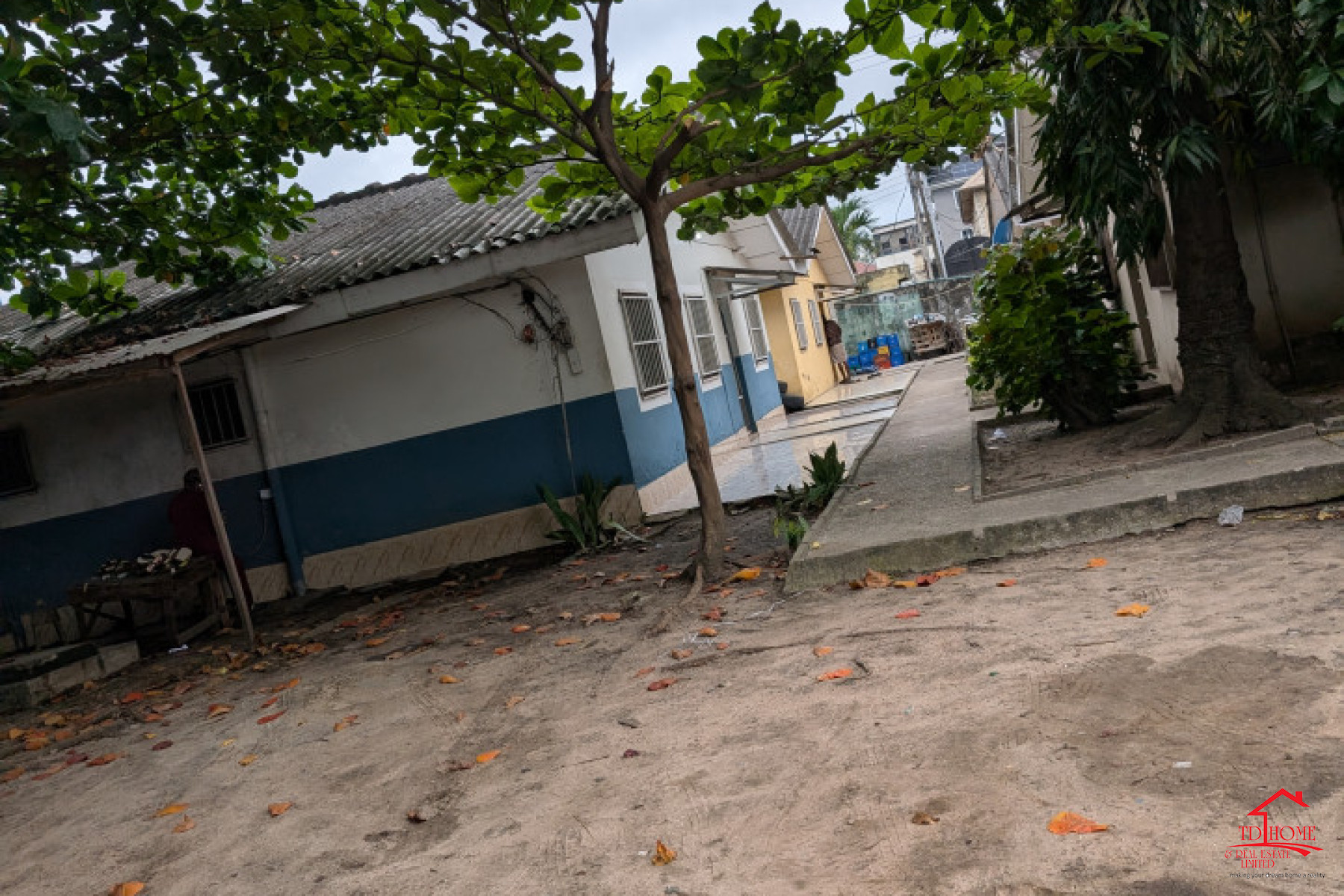 4 Bungalows in a compound for Sale at Festac Link Bridge, Lagos – ₦800 Million