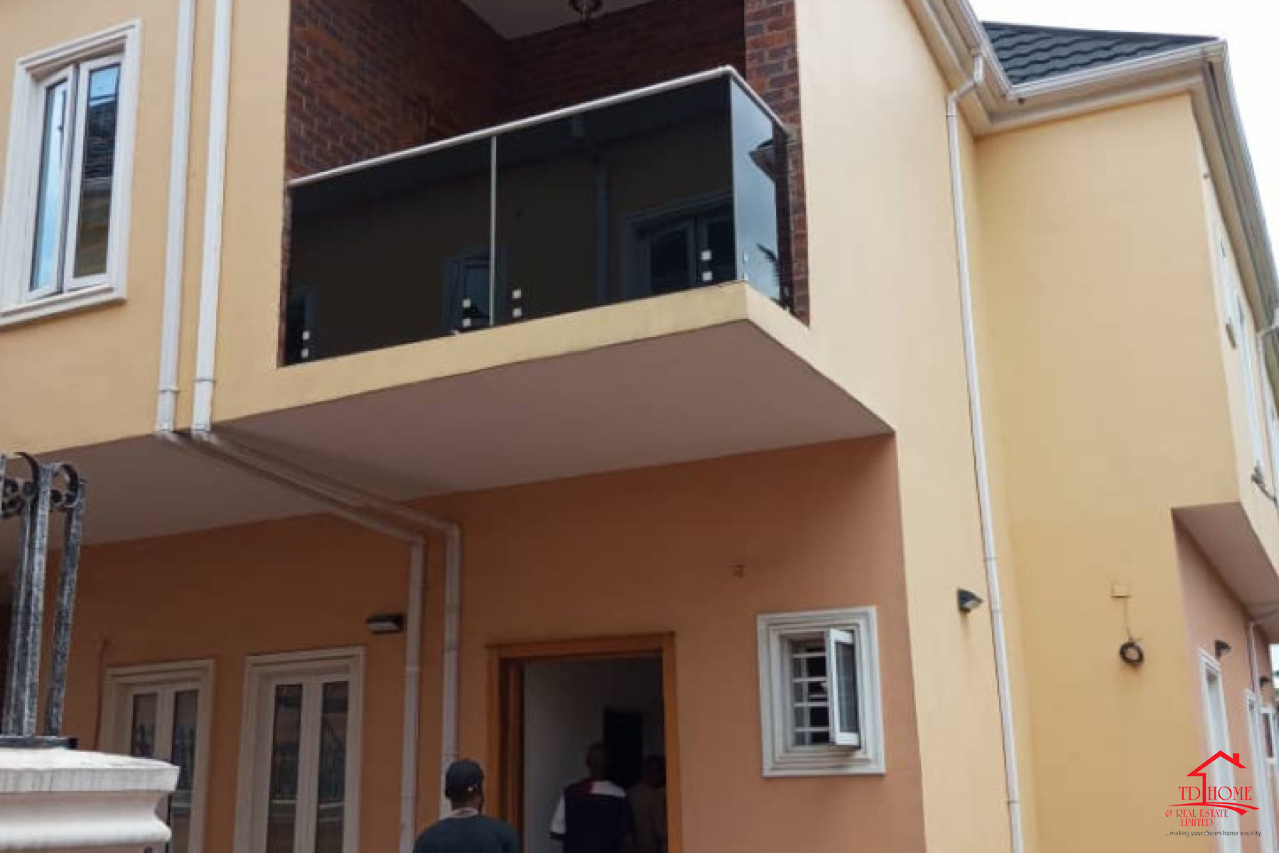 Newly Built 5bedroom Fully Detached Duplex And 4Bedroom Semi Detached Duplex