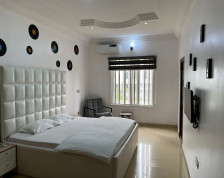 Fully Serviced Rooms in a Secure, Family-Friendly Home – From ₦350k/Month