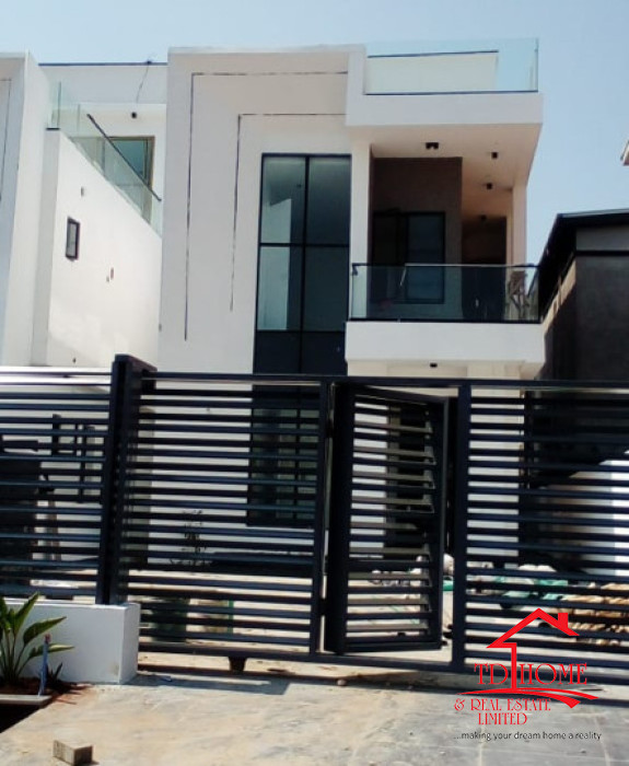 Live in Style: Stunning 4-Bed Smart Home with Pool in Chevron Estate!
