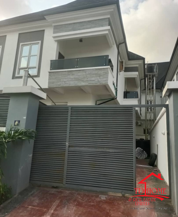 Rent 4-Bedroom Duplex with BQ Chevron Lekki