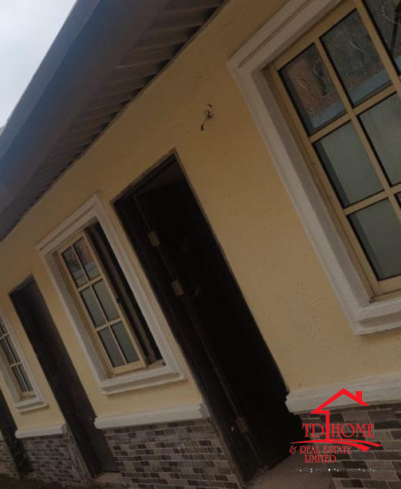 A MASSIVE DUPLEX WITH A PENTHOUSE IN AJAO ESTATE FOR SALE, A HOUSE IN AJAO ESTATE FOR SALE, RELOCATE TO AJAO ESTATE, BUY A RESIDENTIAL HOUSE