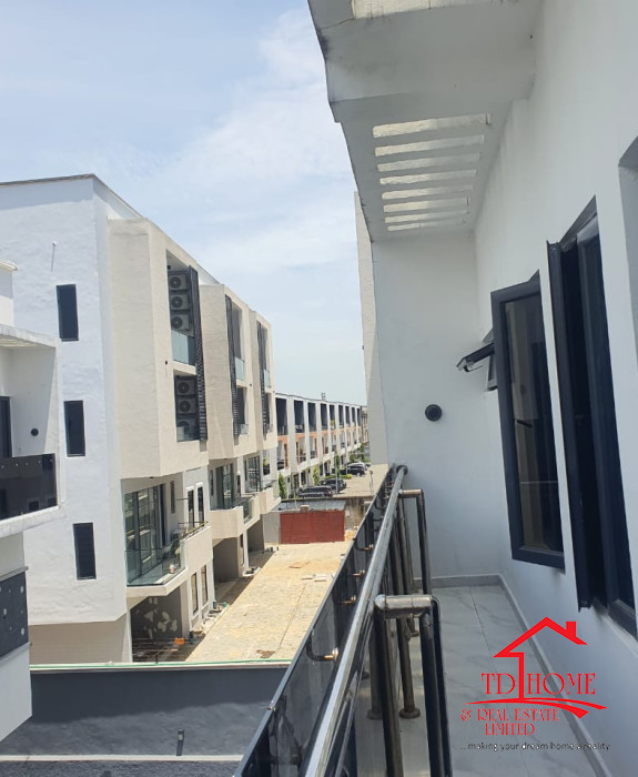 Luxury 2 & 4 Bedroom Apartments for Sale in Lekki Phase 1