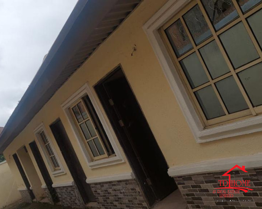 A MASSIVE DUPLEX WITH A PENTHOUSE IN AJAO ESTATE FOR SALE, A HOUSE IN AJAO ESTATE FOR SALE, RELOCATE TO AJAO ESTATE, BUY A RESIDENTIAL HOUSE