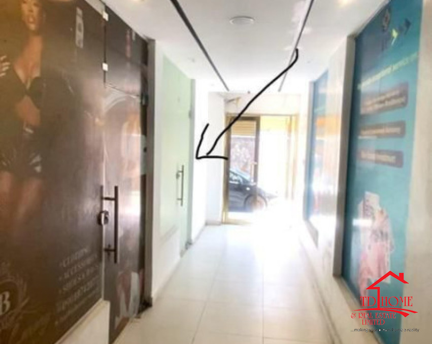 Ground Floor Commercial Space for Rent in Lekki Phase 1 – Suite 4